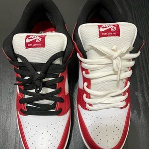 Nike SB dunk Chicago size 11